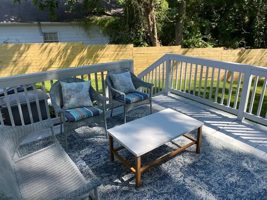 Modern Home Near Uptown Clt, Airport And More Charlotte Semesterbostad
