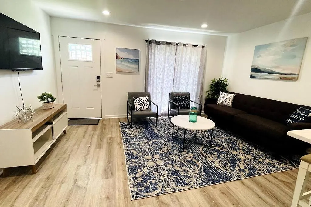 Modern Home Near Uptown Clt, Airport And More Charlotte 0*,